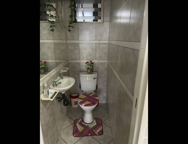 2.5 BEDROOM APARTMENT RENTED IN AMANZIMTOTI